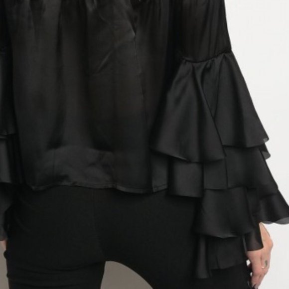 Womens black ruffle sleeve off shoulder top size M - Picture 3 of 3